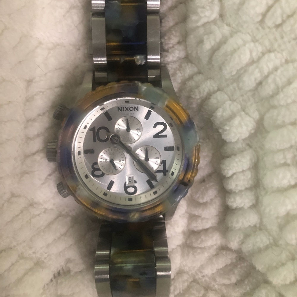 Nixon Minimize 42-20  Chrono Stainless Steel Watch